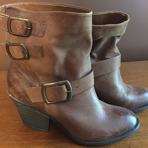 Women’s boots